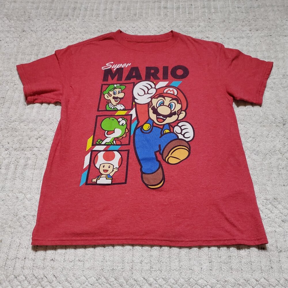 Super Mario Bros “Mario & Friends” Red Graphic T‑Shirt Big Boys Small - Picture 2 of 16